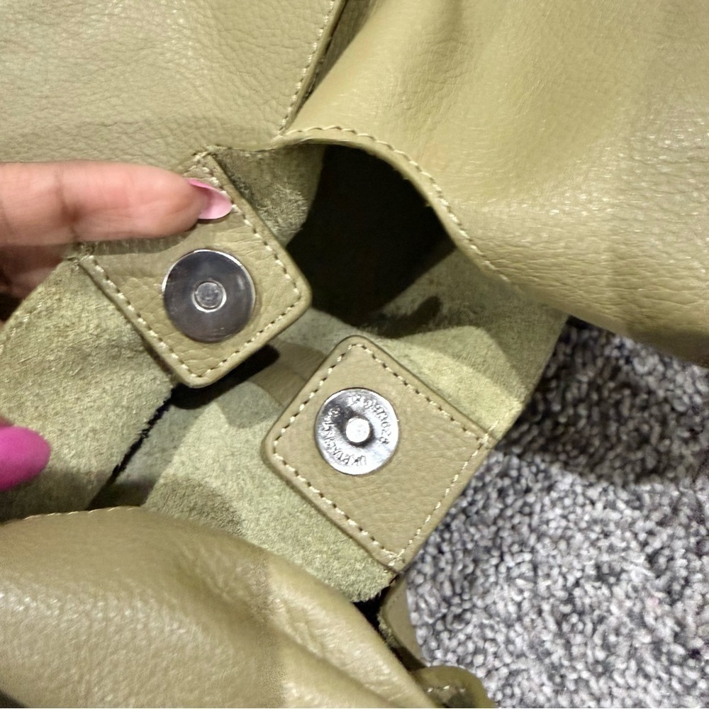 Lucky Brand Sage Green Genuine Leather Magnetic Closure Crossbody W/ Coin Bag - Picture 7 of 12